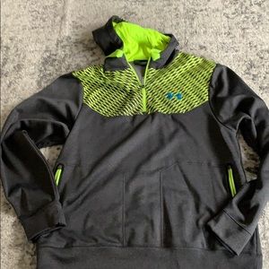 Under Armour  Storm sweat shirt